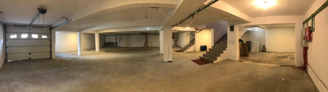 Apollonia Hotel Gjakova ภายนอก รูปภาพ